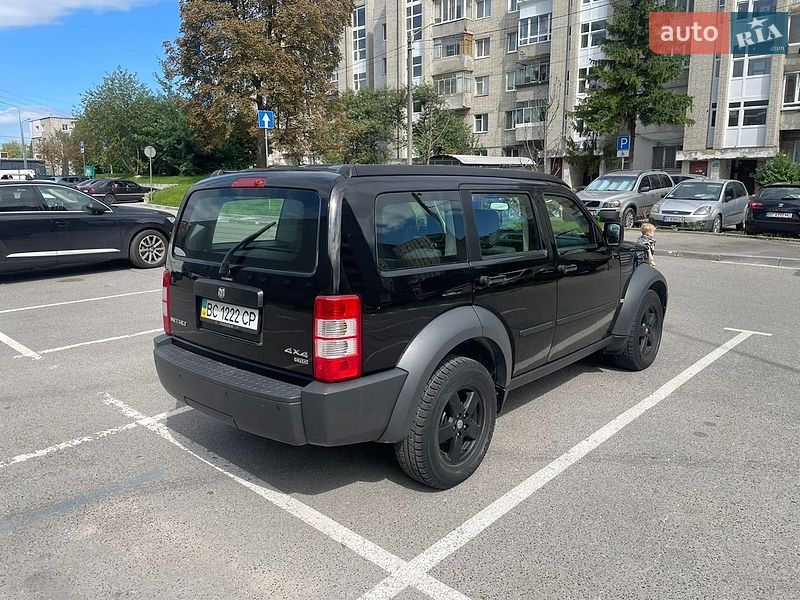 Позашляховик / Кросовер Dodge Nitro 2007 в Львові