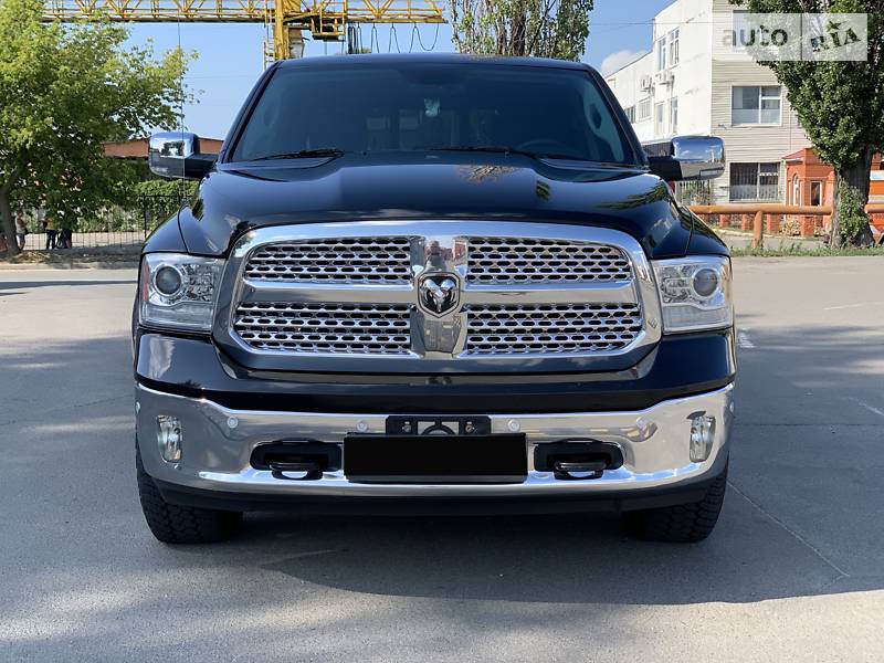 Dodge RAM 1500 Crew Cabin