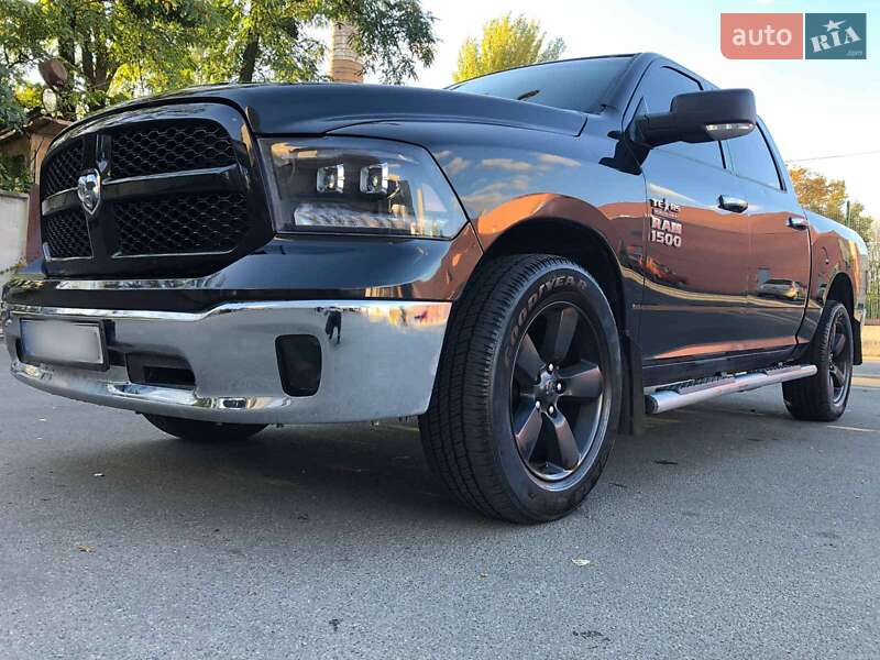 Пикап Dodge RAM 1500 2016 в Николаеве