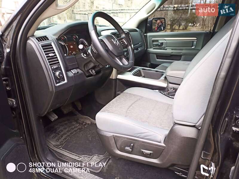 Пикап Dodge RAM 1500 2016 в Николаеве