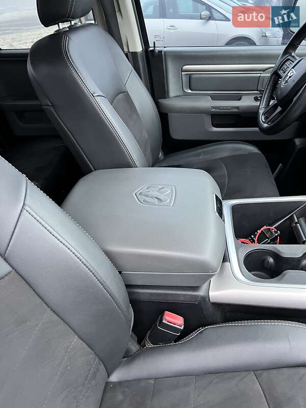 Пикап Dodge RAM 1500 2016 в Полтаве