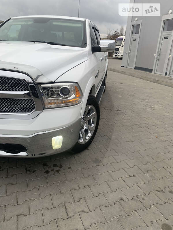 Пікап Dodge RAM 1500 2016 в Кам'янець-Подільському