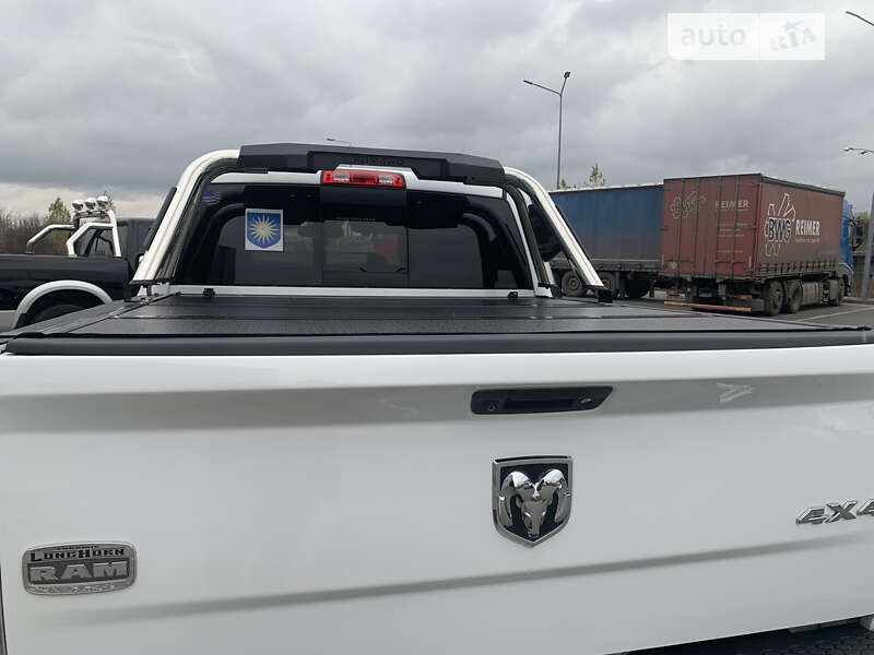 Пікап Dodge RAM 1500 2016 в Кам'янець-Подільському