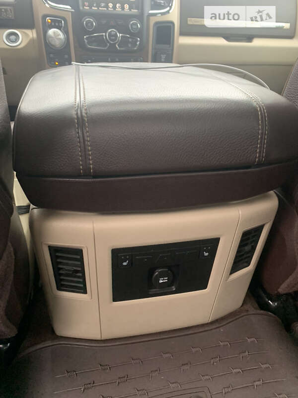 Пікап Dodge RAM 1500 2016 в Кам'янець-Подільському