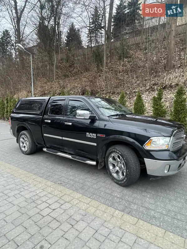 Dodge RAM 1500 2015