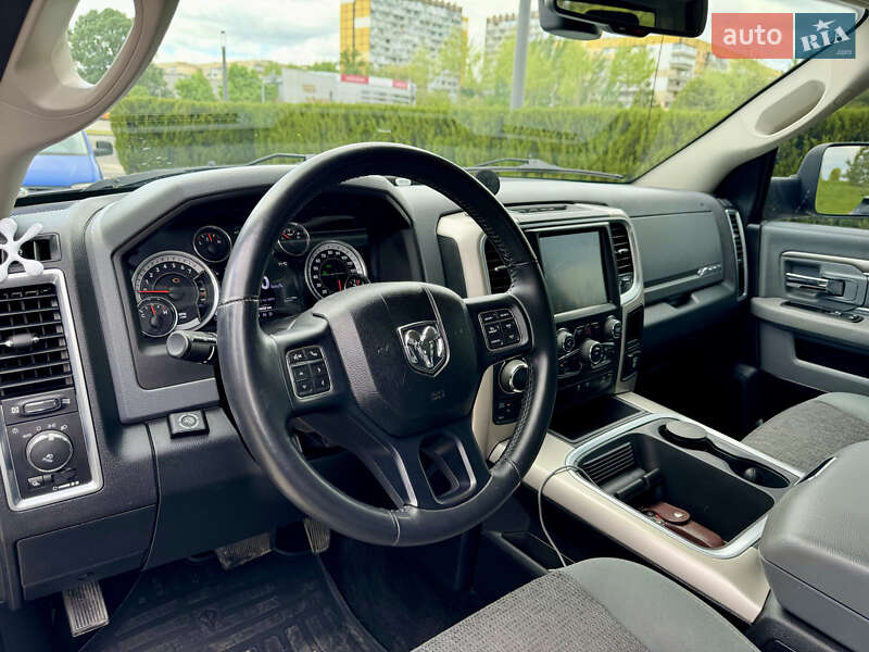 Пикап Dodge RAM 1500 2016 в Днепре