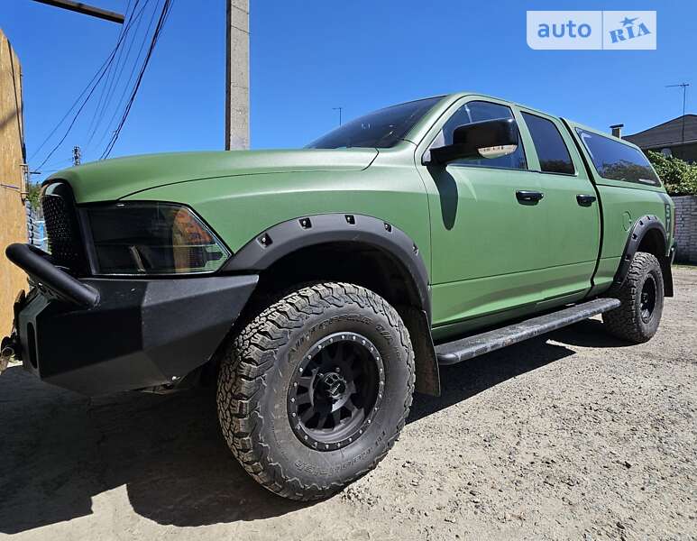 Dodge RAM 1500 2011