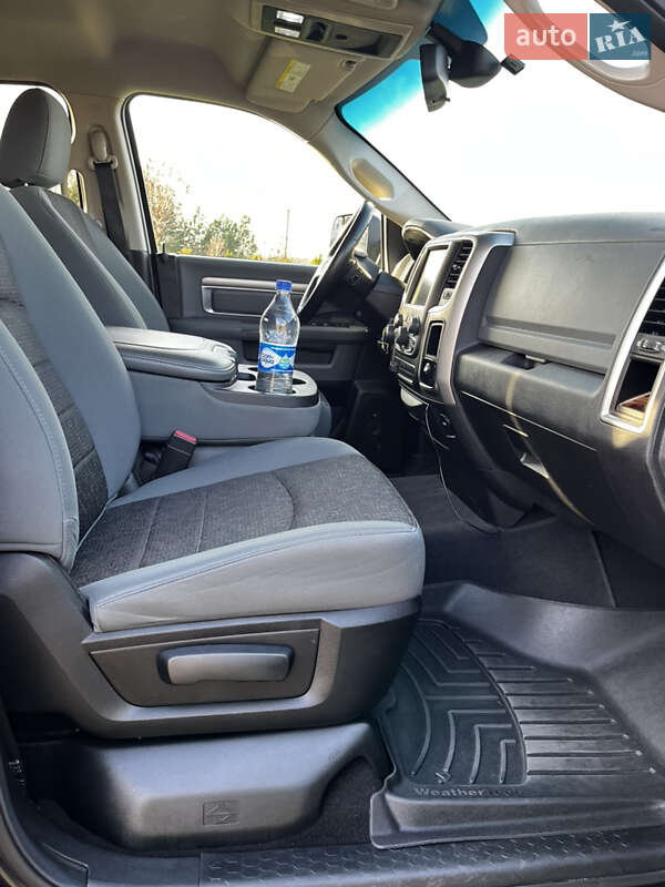 Пикап Dodge RAM 1500 2013 в Вараше