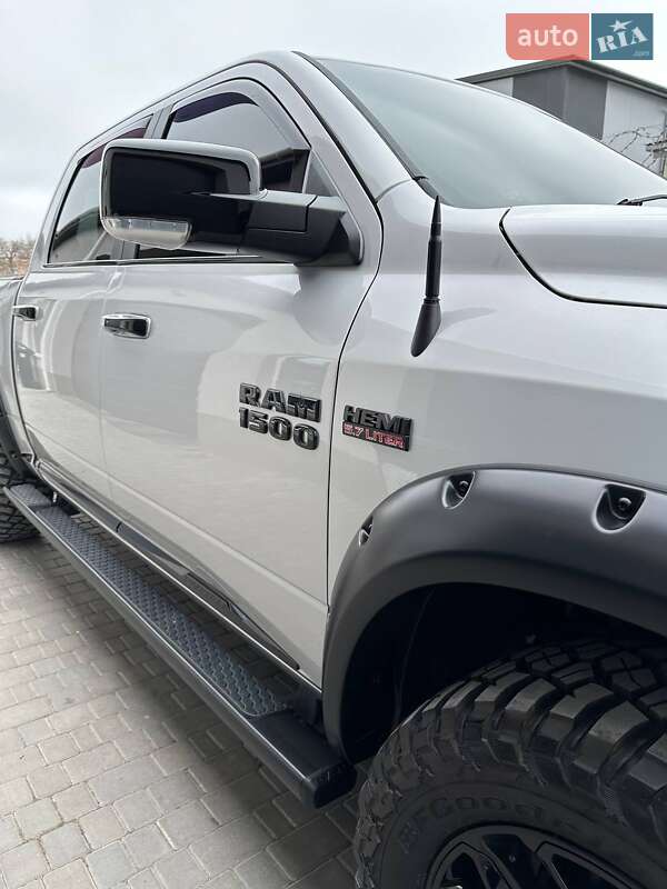 Пикап Dodge RAM 1500 2015 в Одессе
