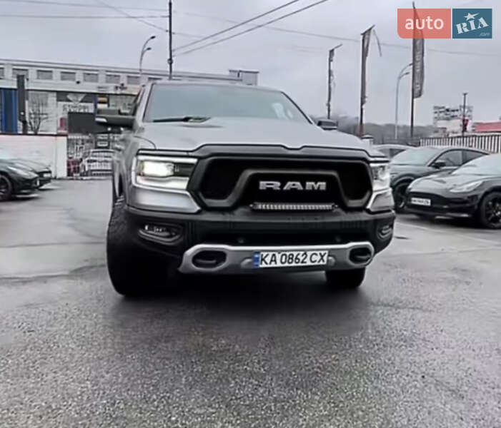 Dodge RAM 1500 2019