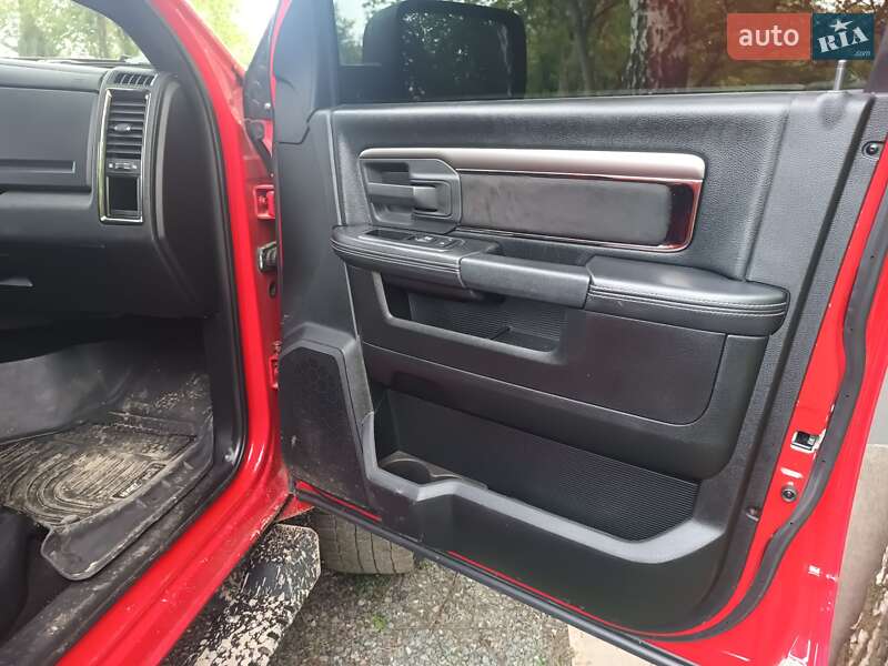 Пикап Dodge RAM 1500 2015 в Львове фото 32 Пикап Dodge RAM 1500 2015 в Львове
