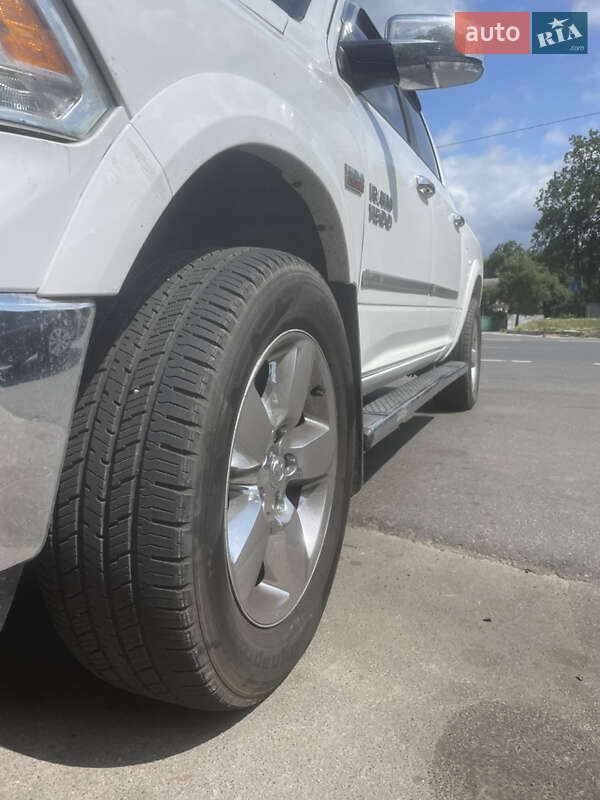 Пикап Dodge RAM 1500 2015 в Черкассах