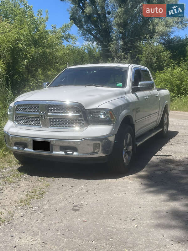 Пикап Dodge RAM 1500 2015 в Черкассах