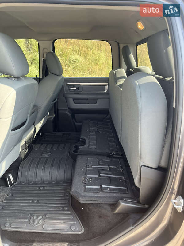 Пикап Dodge RAM 1500 2014 в Черкассах фото 24 Пикап Dodge RAM 1500 2014 в Черкассах