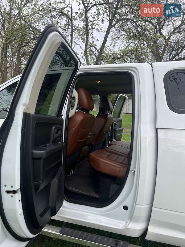 Пикап Dodge RAM 1500 2015 в Львове