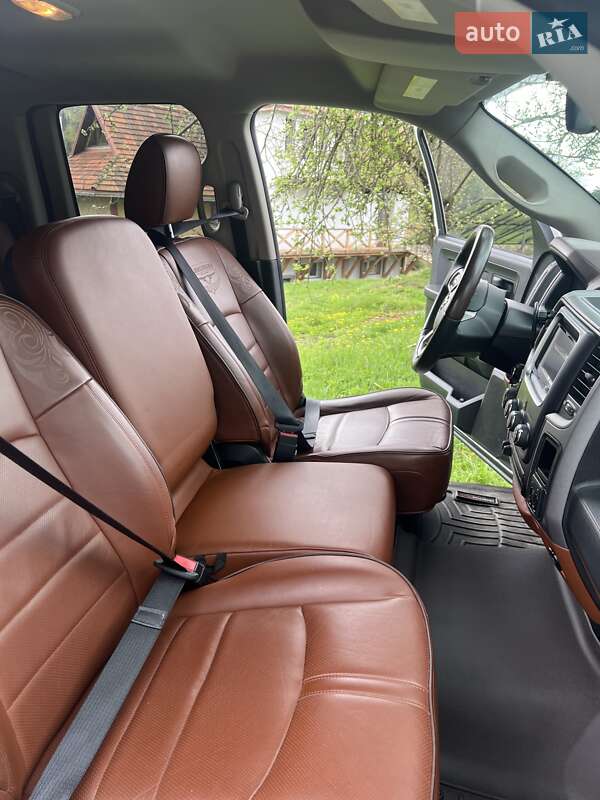 Пикап Dodge RAM 1500 2015 в Львове