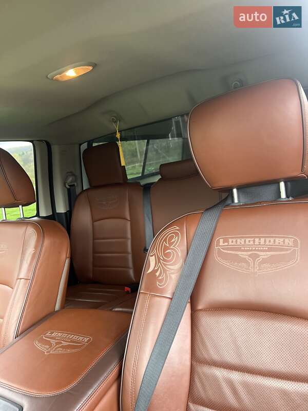 Пикап Dodge RAM 1500 2015 в Львове
