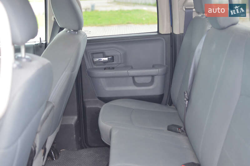 Пікап Dodge RAM 1500 2016 в Львові