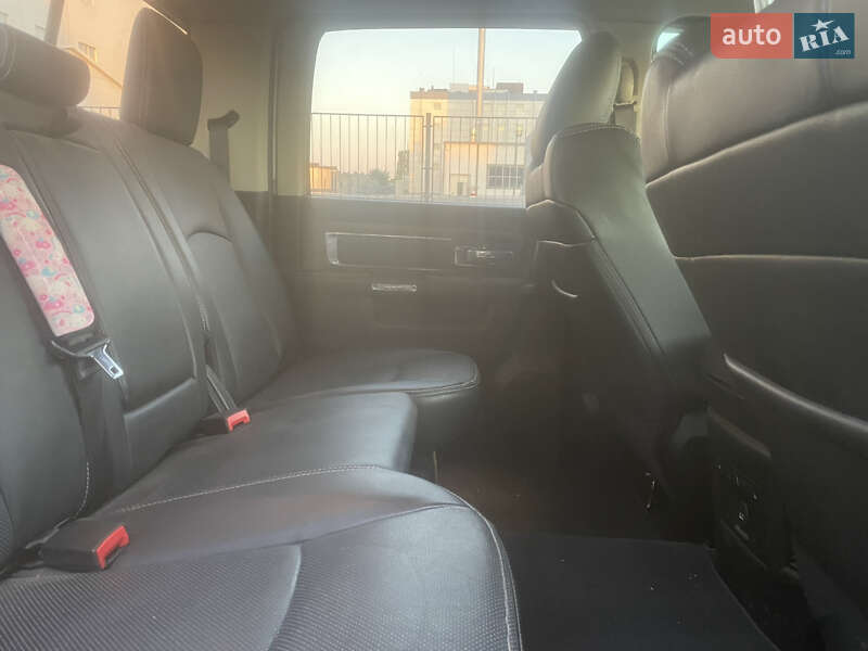 Пикап Dodge RAM 1500 2015 в Черкассах