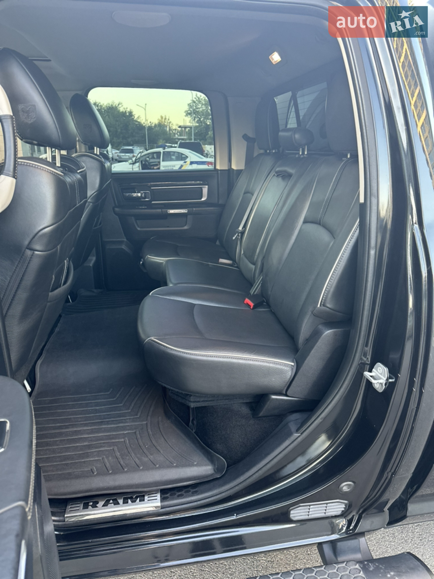 2015 Dodge RAM - мініатюра 24