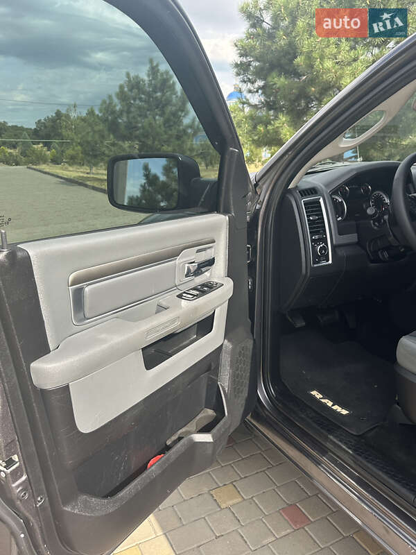 Пикап Dodge RAM 1500 2015 в Измаиле