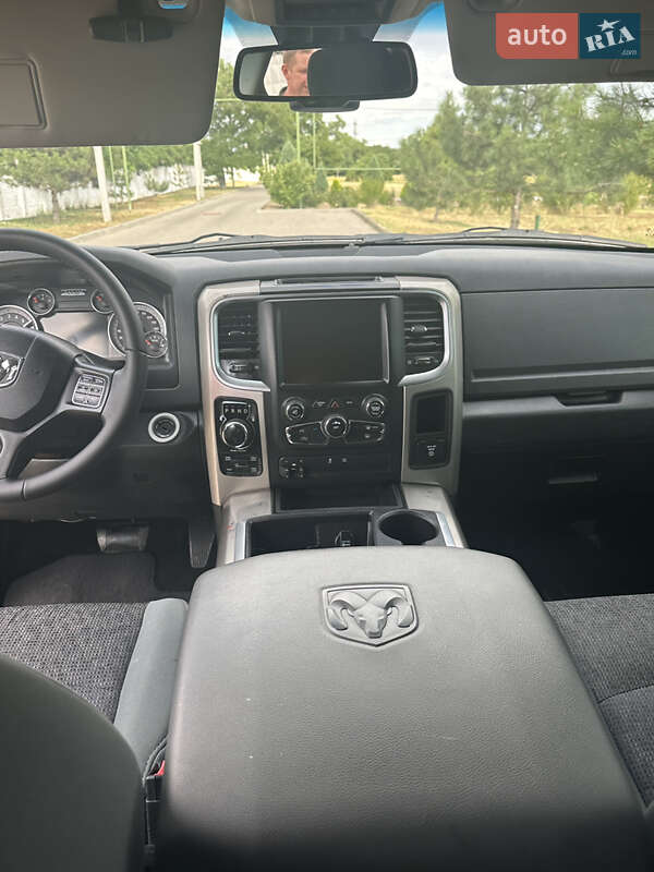 Пикап Dodge RAM 1500 2015 в Измаиле