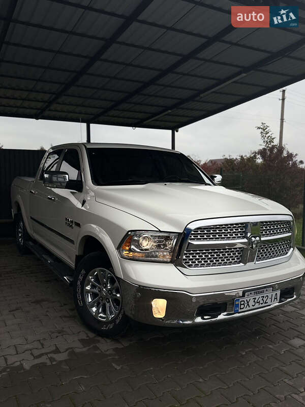 Dodge RAM 1500 2016