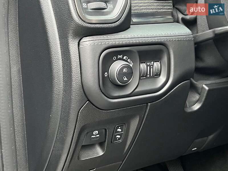 Пикап Dodge RAM 1500 2021 в Киеве фото 21 Пикап Dodge RAM 1500 2021 в Киеве