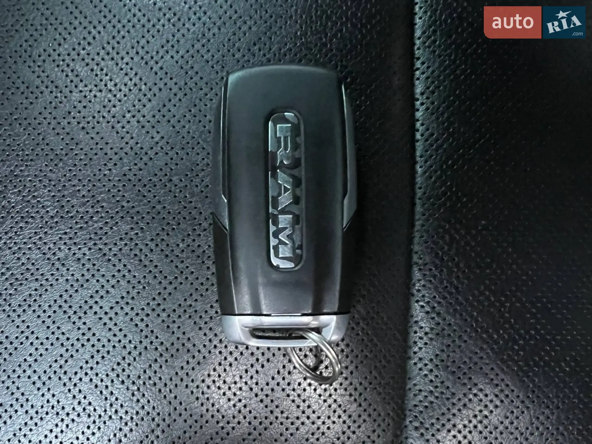 2020 Dodge RAM - мініатюра 33