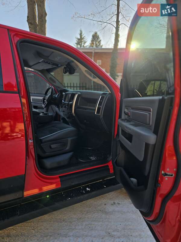 Пикап Dodge RAM 1500 2014 в Львове