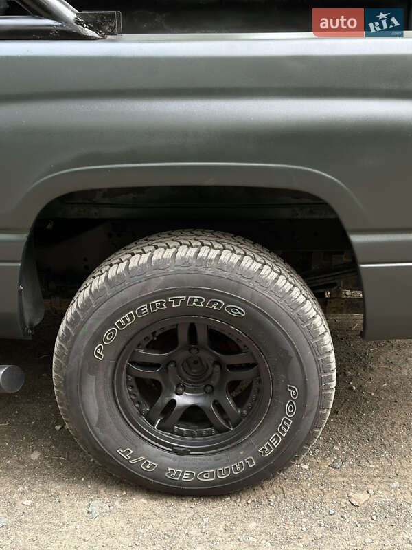 Пікап Dodge RAM 1500 2000 в Києві