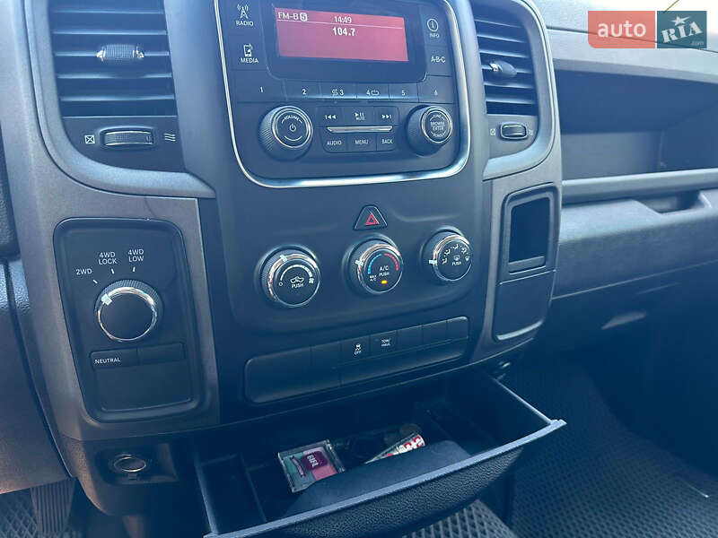 Пикап Dodge RAM 1500 2015 в Львове