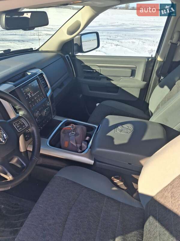 Пікап Dodge RAM 1500 2018 в Кропивницькому