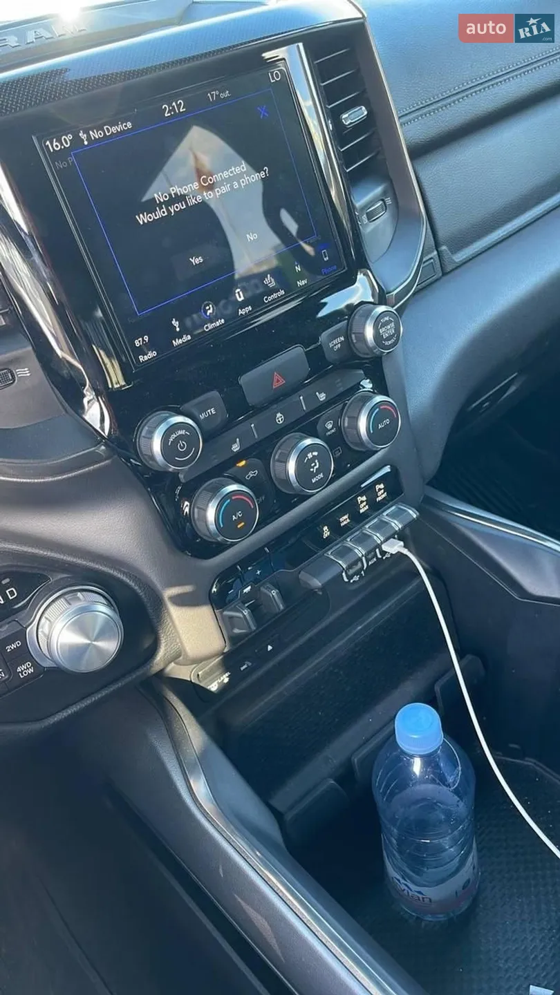 2019 Dodge RAM - мініатюра 12