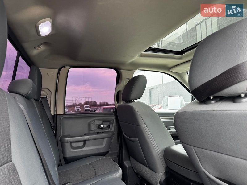 Пикап Dodge RAM 1500 2015 в Львове