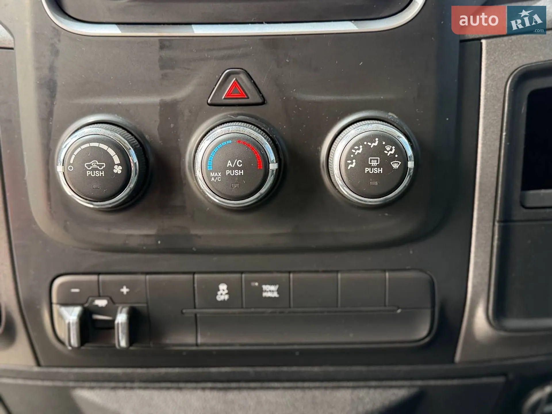 2017 Dodge RAM - мініатюра 21