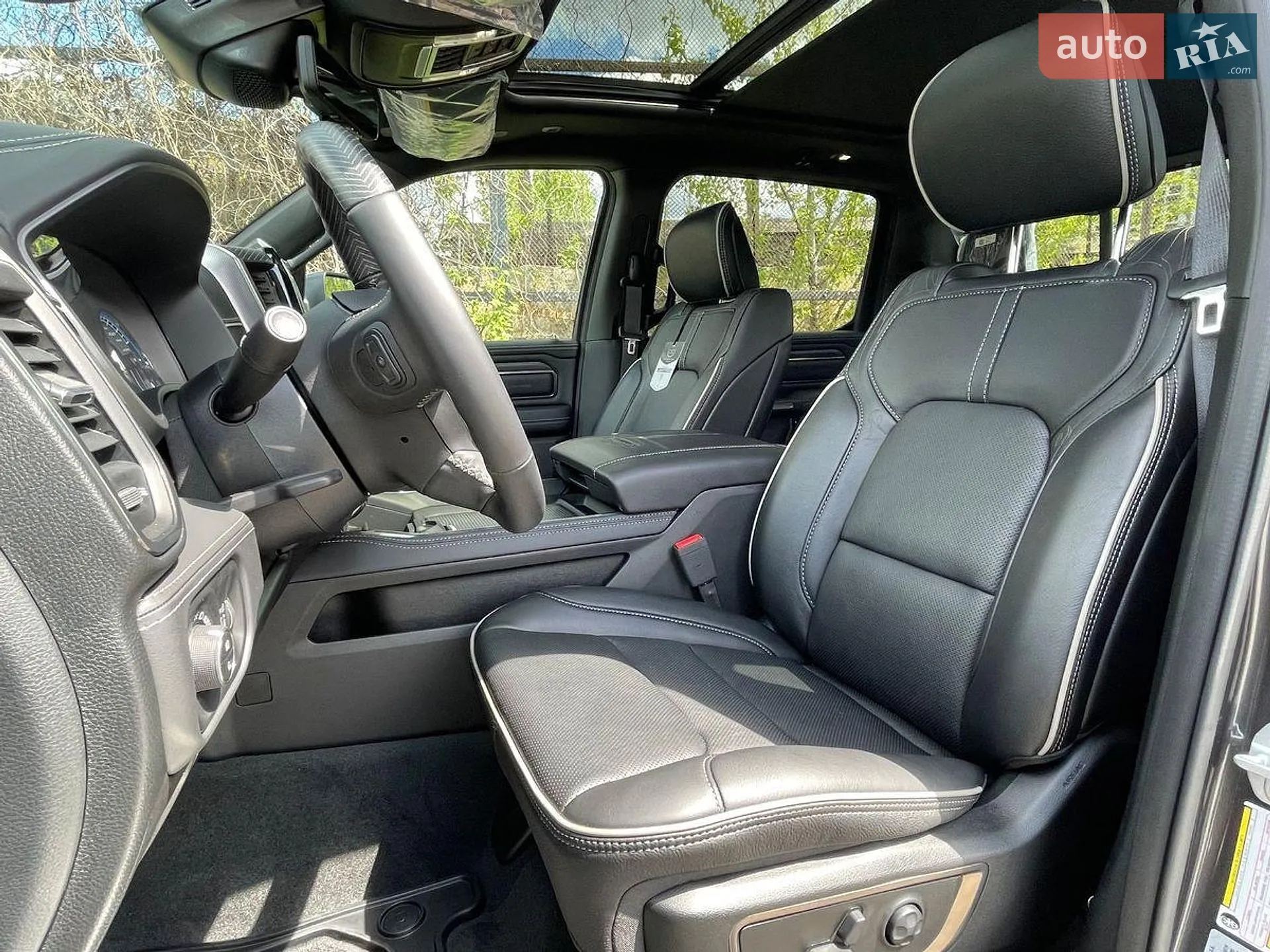 2021 Dodge RAM - мініатюра 8