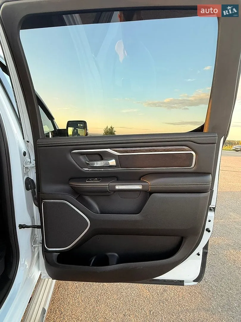 2020 Dodge RAM - мініатюра 27