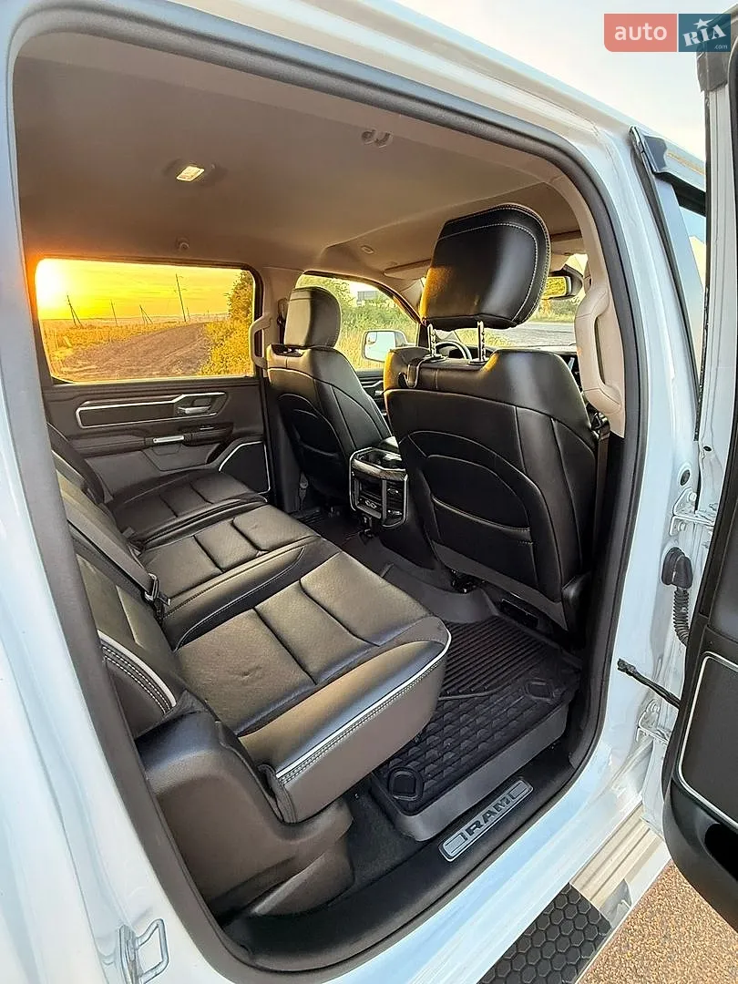 2020 Dodge RAM - мініатюра 28