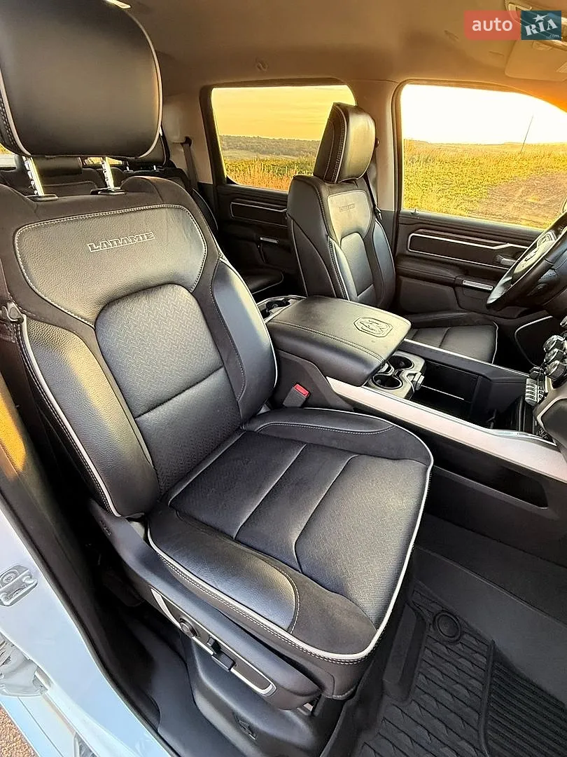 2020 Dodge RAM - мініатюра 31