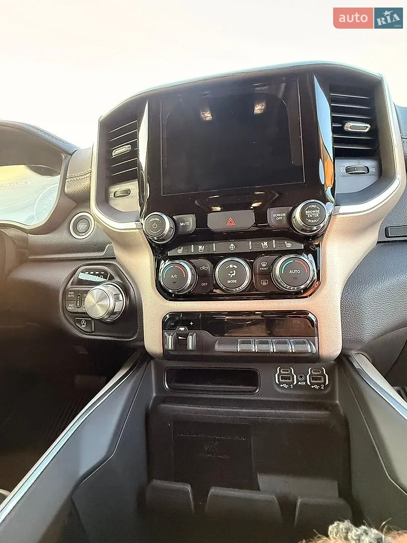 2020 Dodge RAM - мініатюра 33
