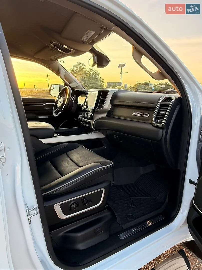 2020 Dodge RAM - мініатюра 37