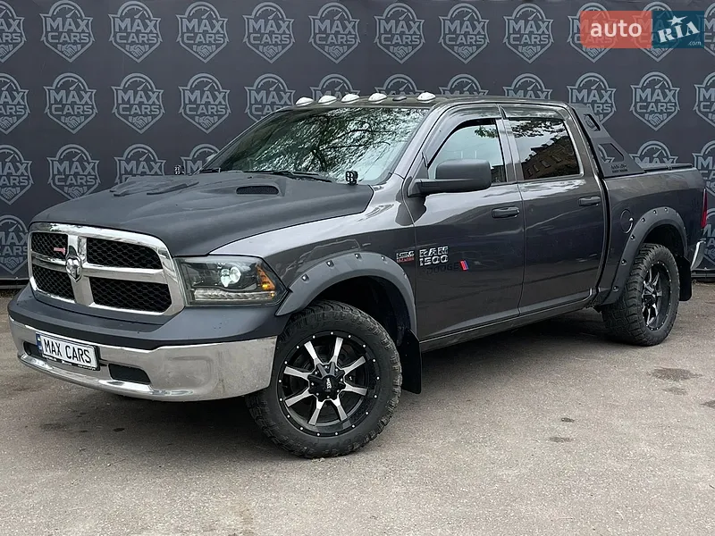 Dodge RAM 1500 2016