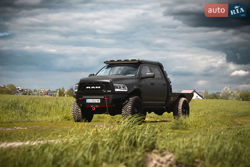 Інші вантажівки Dodge RAM 2500 2010 в Києві