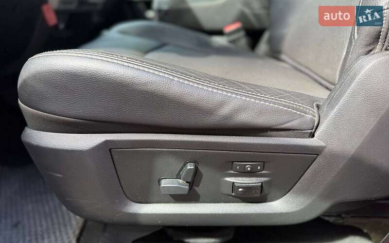 Пикап Dodge RAM 2500 2017 в Черновцах