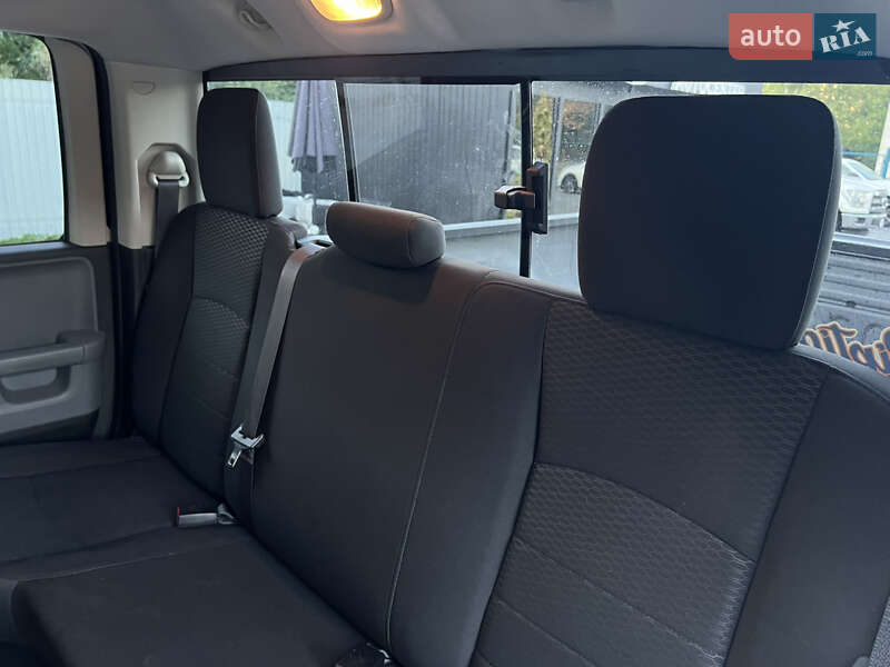 Вантажопасажирський фургон Dodge RAM 2500 2019 в Києві