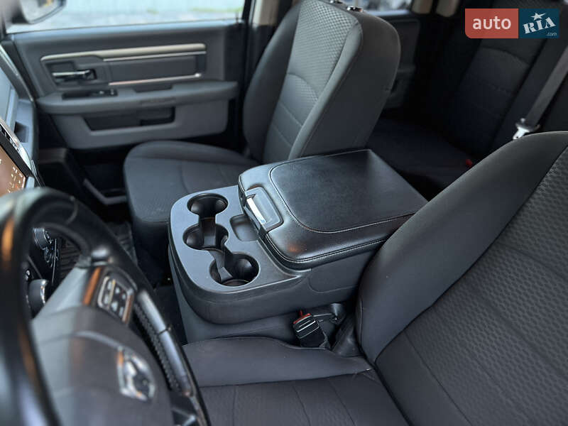 Вантажопасажирський фургон Dodge RAM 2500 2019 в Києві