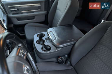 Грузопассажирский фургон Dodge RAM 2500 2019 в 