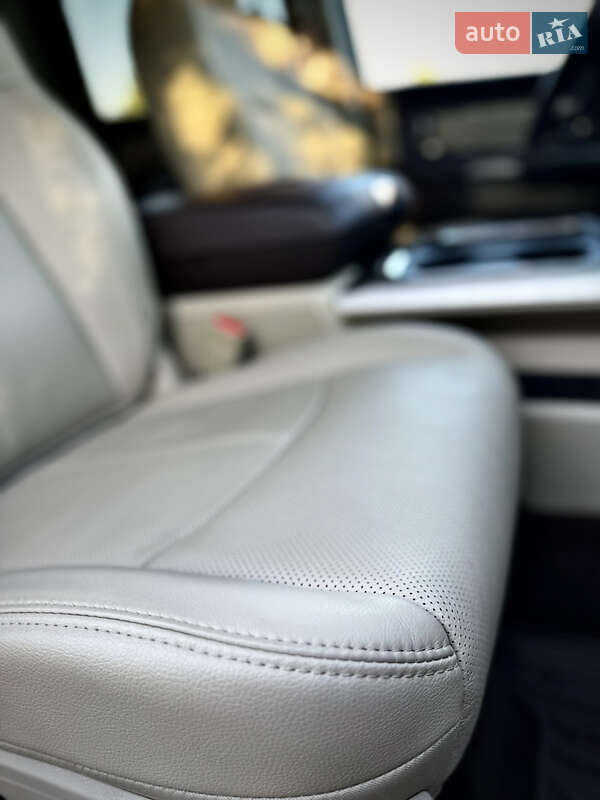 Пікап Dodge RAM 3500 2018 в Дніпрі фото 21 Пікап Dodge RAM 3500 2018 в Дніпрі