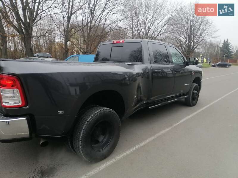 Пикап Dodge RAM 3500 2018 в Ивано-Франковске